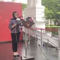 Menteri Luar Negeri (Menlu) Retno Marsudi saat menyampaikan keterangan terkait kunjungan kehormatan Grand Syekh Al Azhar Ahmed Al Tayeb di Kompleks Istana Kepresidenan Jakarta, Selasa (9/7/2024). (Dok. ANTARA/Andi Firdaus)