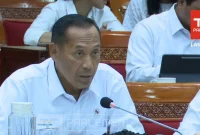 Wakil Menteri Pendidikan Tinggi, Sains, dan Teknologi Fauzan mengikuti raat kerja dengan Komisi X di Kompleks Parlemen, Senayan, Jakarta, Senin (8/12/2025). Foto: YouTube/ TVR Parlemen