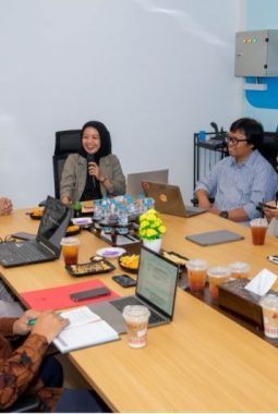 Unesa dan UPI Perkuat Kolaborasi Komunikasi Publik dan Riset Kehumasan