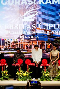 Gubernur DKI Jakarta Resmikan Universitas Ciputra Jakarta, Ini Harapannya